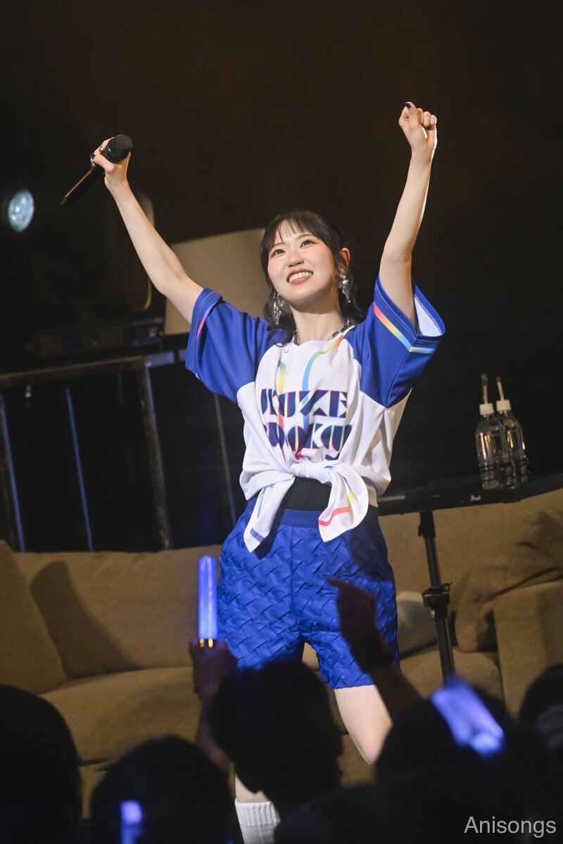 東山奈央、2027年3月11日の日本武道館へ向けて始動 「東山奈央プロジェクト2026キックオフイベント〜いくぜぶどうかん!!〜」ライブレポート